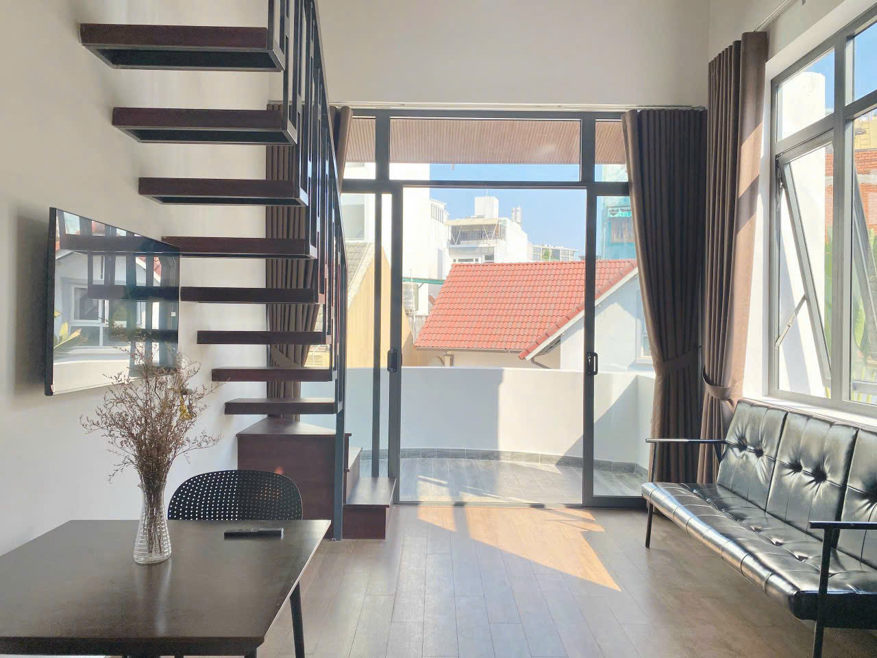 🌸S113 - DUPLEX BAN CÔNG LỚN CỰC ĐẸP TRƯỚC CỔNG SÂN BAY🌸