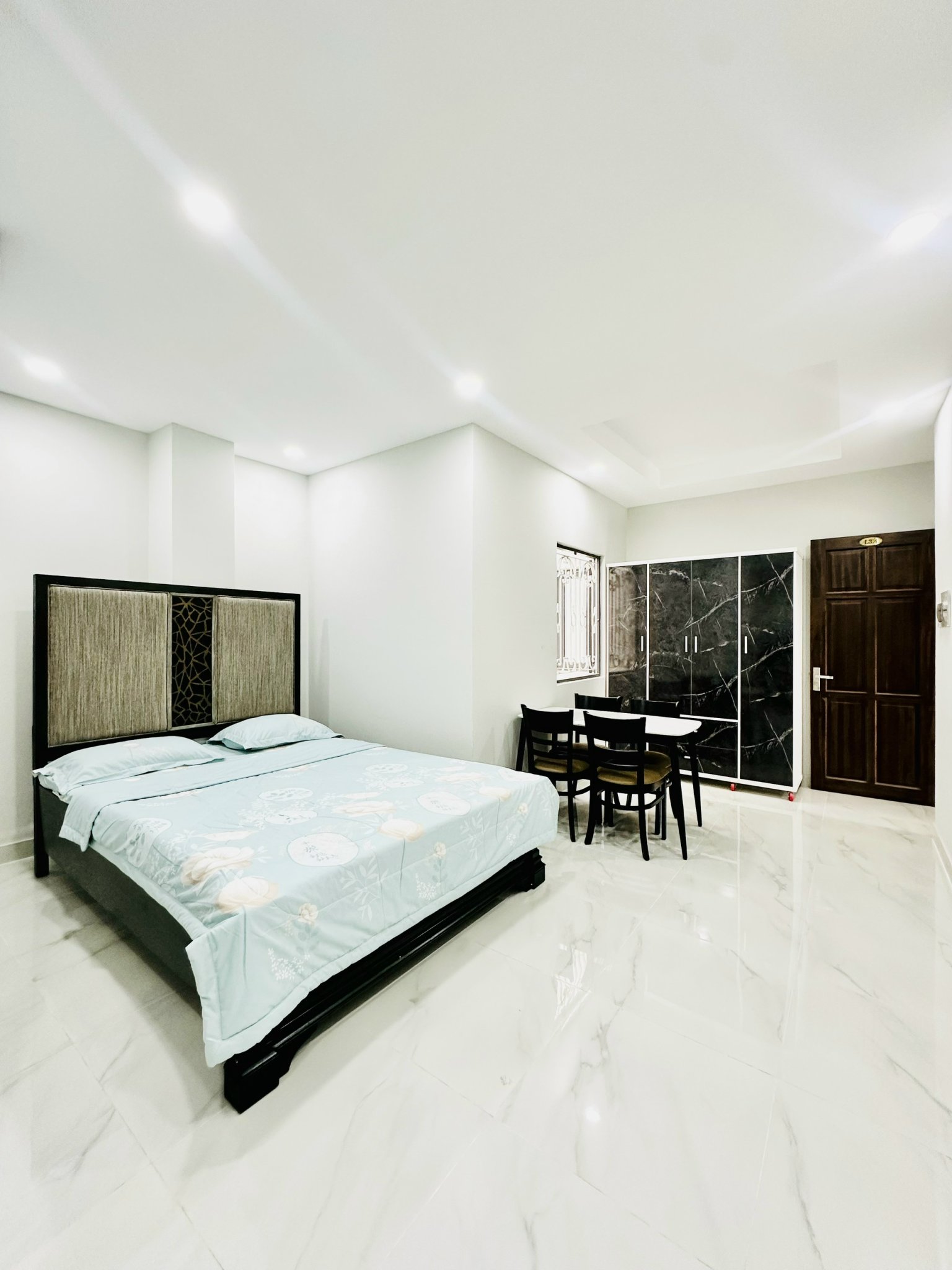 315/37/10 Bạch Đằng, phường 10, Bình Thạnh.